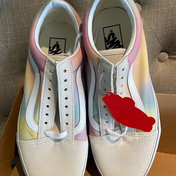 NWT Vans women’s tie dye shoe - Picture 3 of 5